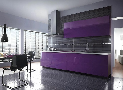 Фиолетовая кухня: особенности оформления интерьера и сочетание оттенков